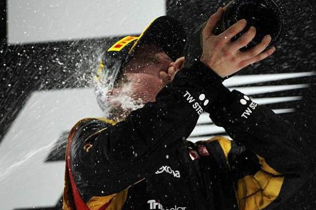 Foto zur News: Thriller in Abu Dhabi: Räikkönen ringt Alonso nieder