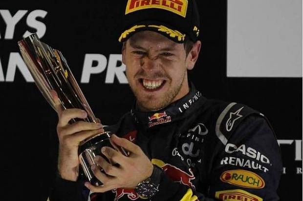 Foto zur News: Vettel: "Hätte schneller an Button vorbeikommen müssen"