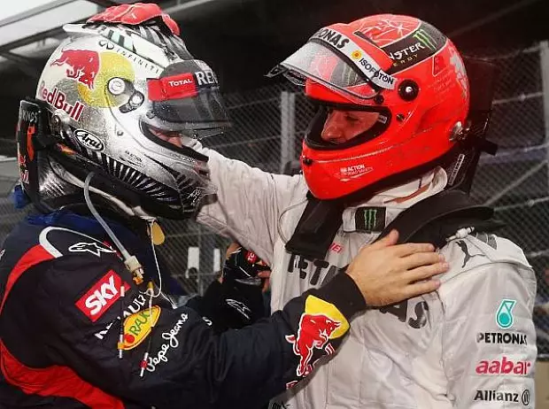 Foto zur News: Emotionale Ausraster: Wegbegleiter verteidigen Vettel