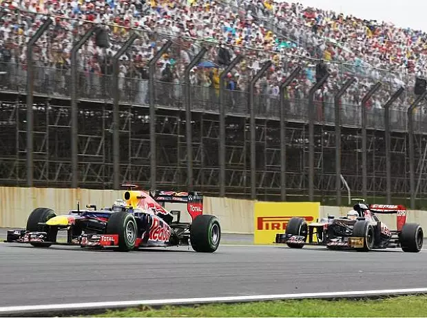 Foto zur News: Widersprüchliche Flaggensignale entlasten Vettel