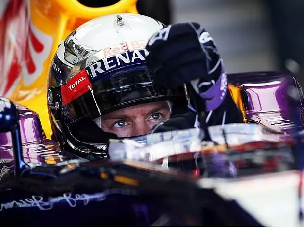 Foto zur News: Interview nach dem Testauftakt: Vettel zufrieden