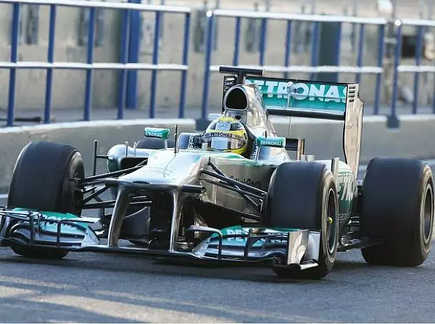 Foto zur News: Mercedes-Lebenszeichen: Rosberg schnell und ausdauernd