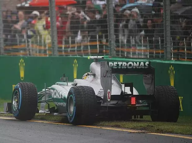 Foto zur News: Hamilton fortgespült: "Es war echt scheiße heute"