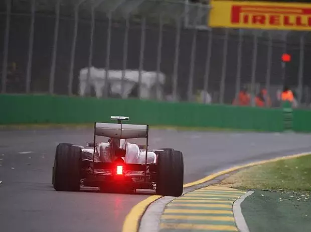 Foto zur News: Souverän: Vettel erobert Sonntags-Pole in Melbourne