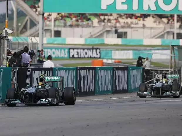 Foto zur News: Mercedes: Hamilton ist das Podest fast peinlich