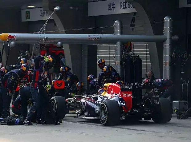 Foto zur News: Souveräner Sieg von Alonso in China