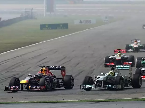 Foto zur News: Vettel: "Das hat nicht viel mit Rennfahren zu tun"