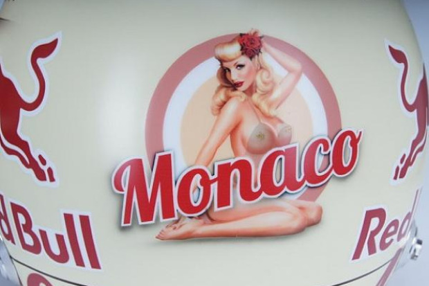 Foto zur News: Monaco und die Helme: Zwischen Heroen und Pin-Up-Girls