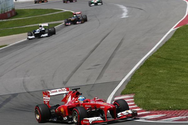 Foto zur News: Vettel erobert Montreal: Sieg vor Alonso
