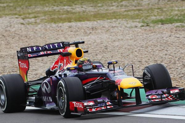Foto zur News: Horner: "Teams, Pirelli und FIA müssen zusammenarbeiten"