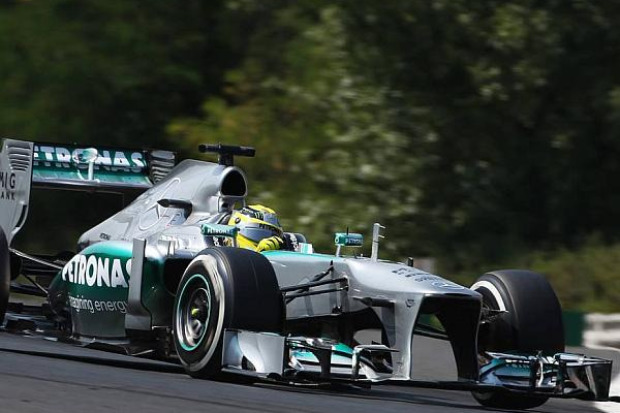 Foto zur News: Mercedes: Wie groß sind die Reifenprobleme im Rennen?