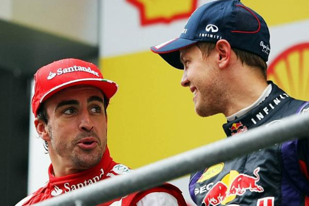 Foto zur News: Alonso gibt nicht auf: "Die Meisterschaft ist noch offen"