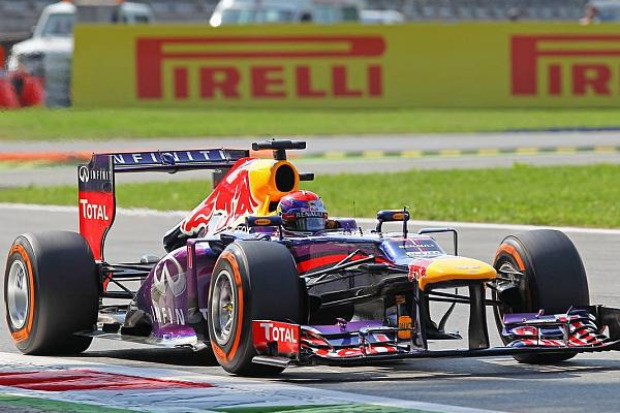 Foto zur News: Vettels Plan: "Guter Start, dann guter Rhythmus"