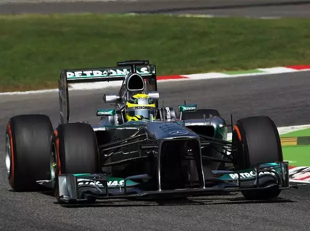 Foto zur News: Rosberg hadert mit der Balance