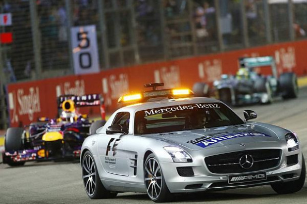 Foto zur News: Auf dem Weg zum Titel: Vettel in Singapur unschlagbar