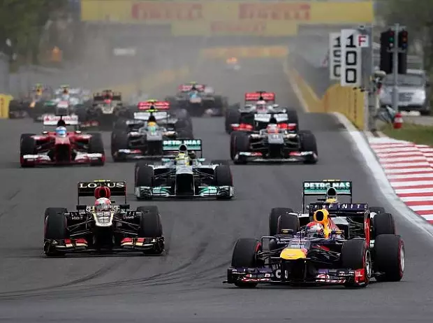 Foto zur News: Vettel glücklich: Lotus ausdauernder, aber Red Bull schneller