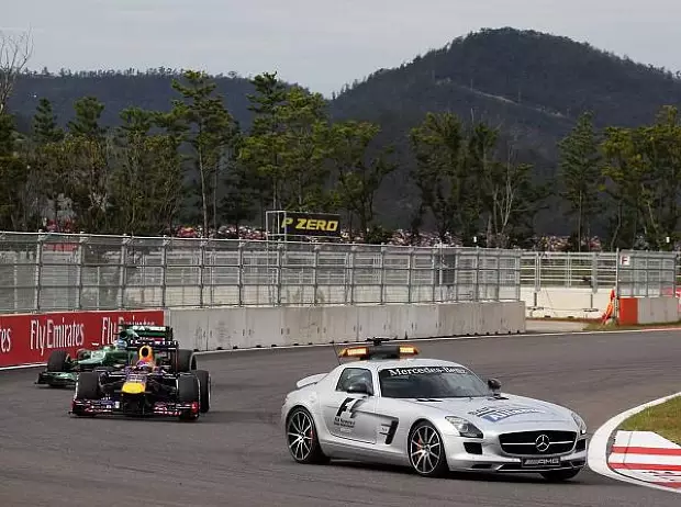 Foto zur News: Vettel glücklich: Lotus ausdauernder, aber Red Bull schneller