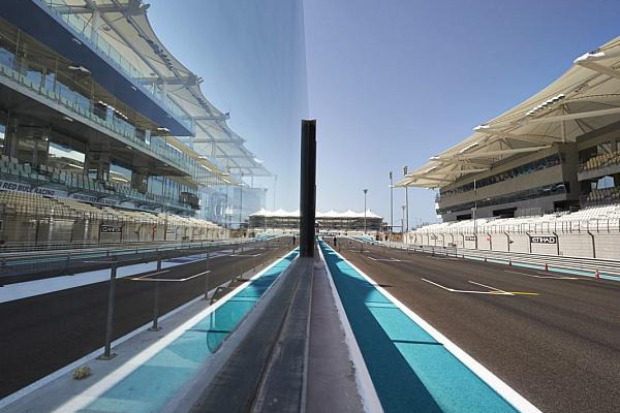 Foto zur News: Abu Dhabi: Grosjean setzt die erste Bestzeit