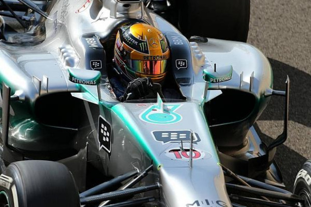 Foto zur News: Überraschung in Abu Dhabi: Webber schlägt Vettel