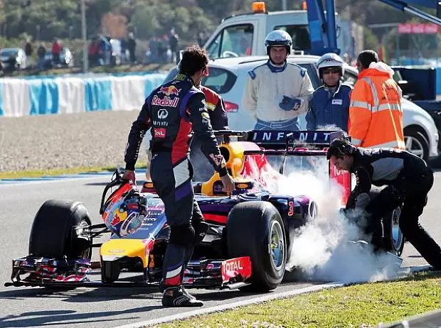 Foto zur News: Red Bull RB10: Der Bulle lahmt gewaltig