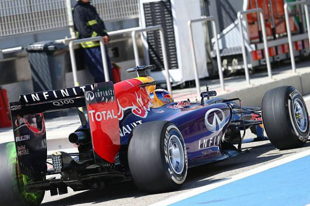 Foto zur News: Mercedes top: Rosberg-Bestzeit in Bahrain