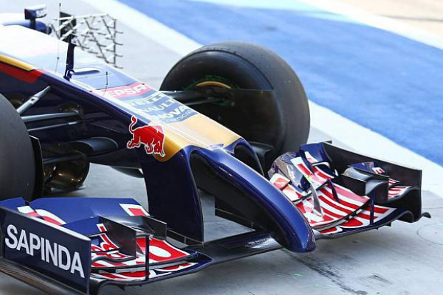 Foto zur News: Toro Rosso: Solider Testtag für Kwjat im STR9 mit neuer Nase