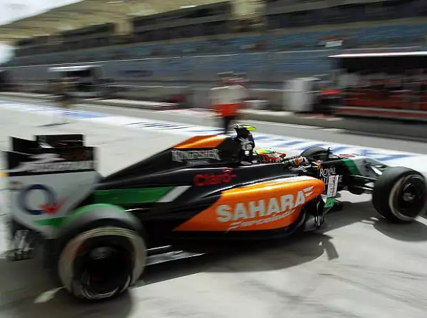 Foto zur News: Bahrain-Auftakt: Mercedes weiterhin in Front