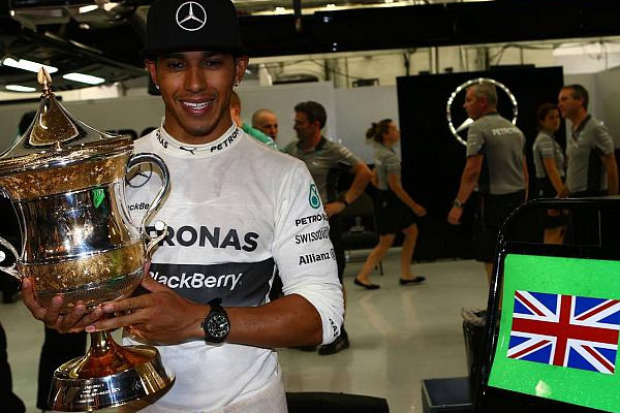 Foto zur News: Jubel bei Mercedes: "Ein perfektes Rennen"
