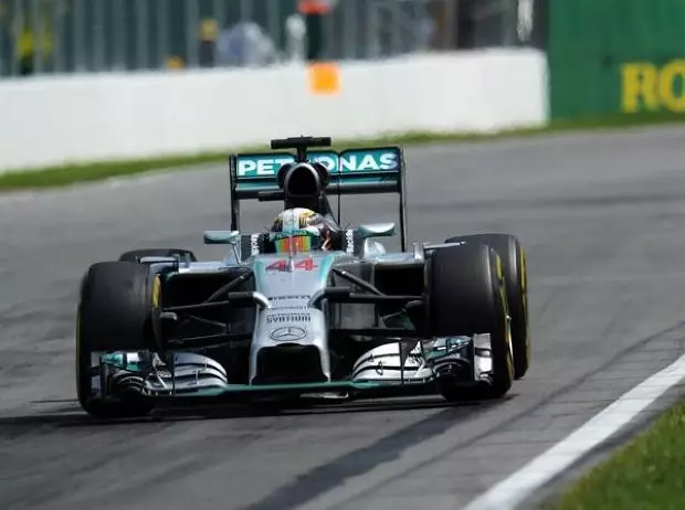 Foto zur News: Mercedes stichelt: Alles deutsch auf dem "A1-Ring"?