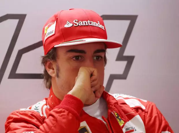 Foto zur News: Alonso: Ferrari nicht nur auf der Strecke zu langsam