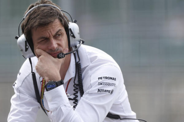 Foto zur News: Silverstone als Vorentscheidung im Mercedes-Titelduell?