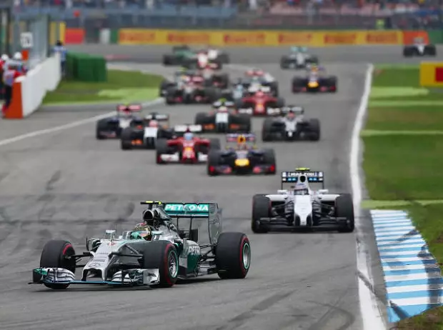 Foto zur News: Rosberg gewinnt turbulentes Rennen in Hockenheim