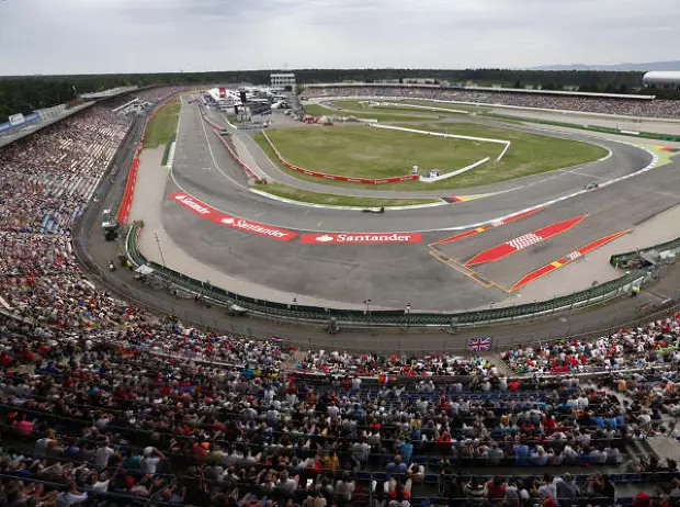 Foto zur News: Rosberg gewinnt turbulentes Rennen in Hockenheim