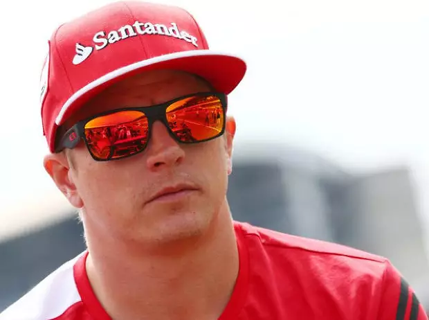 Foto zur News: Ferrari: Räikkönen nach Fehlentscheidung frustriert