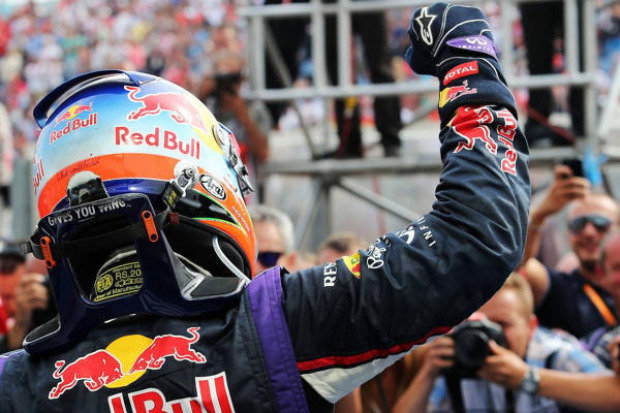 Foto zur News: Ricciardo: Triumph in Ungarn mit Manöver des Jahres