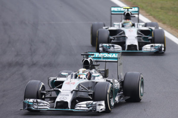 Foto zur News: "Inakzeptabel!": Mercedes tobt nach Rosbergs "Harakiri"