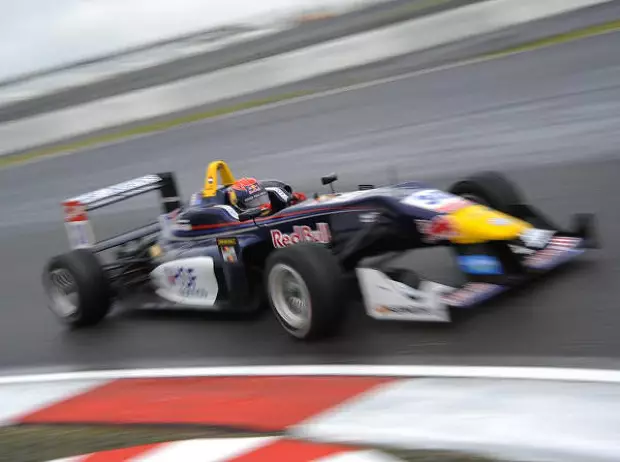 Foto zur News: Aufstieg im Rekordtempo: Verstappen 2015 bei Toro Rosso