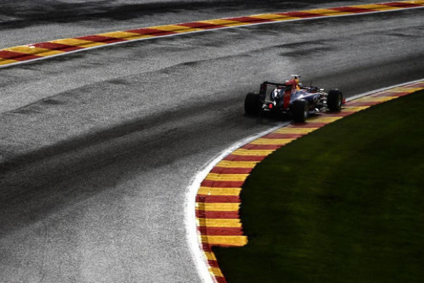 Foto zur News: Zwei Sekunden Vorsprung: Mercedes deklassiert Vettel & Co.