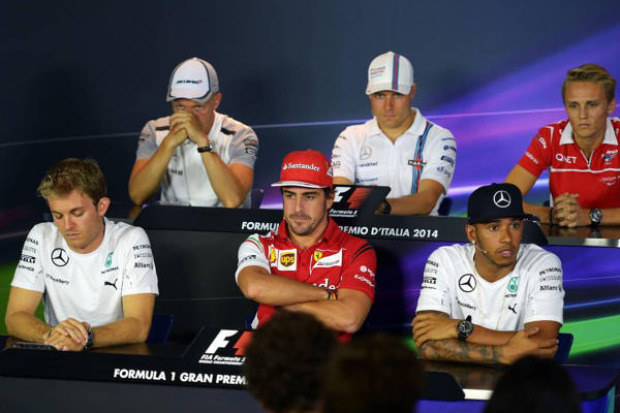 Foto zur News: Hamilton, Rosberg und "ein sehr schmaler Grat"