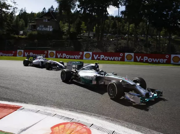 Foto zur News: Williams erfüllt die Erwartungen: Wackelt Mercedes morgen?