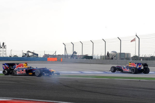 Foto zur News: Teamduell-Experte Webber: Mercedes-Crash unspektakulär