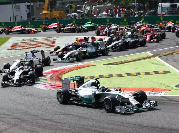 Foto zur News: Monza: Hamilton siegt nach Fehler von Rosberg