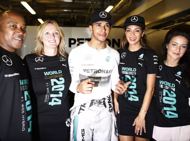 Foto zur News: Das große Weltmeister-Interview mit Lewis Hamilton