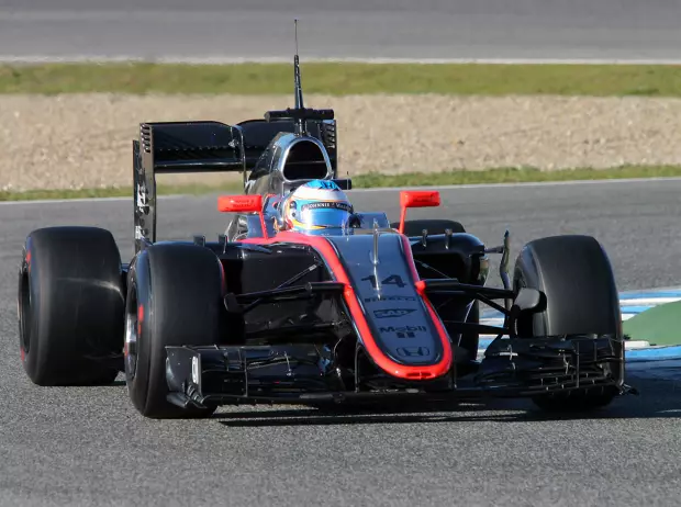 Foto zur News: Formel-1-Tests 2015 in Jerez: Bestzeit für Vettel