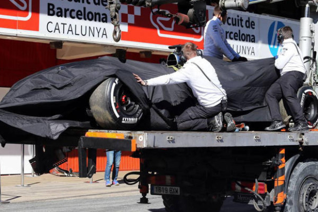 Foto zur News: Kein Stromschlag! McLaren klärt Alonso-Unfall auf