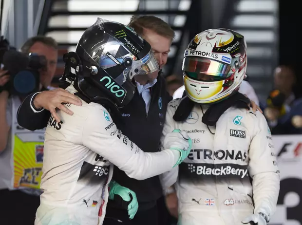 Foto zur News: Mercedes in Malaysia: Beendet Rosberg Hamiltons Serie?