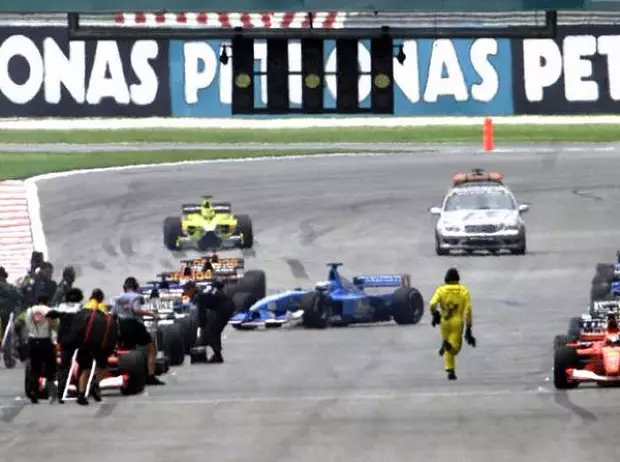 Foto zur News: 2001: Ein Malaysia-Grand-Prix für die Ewigkeit