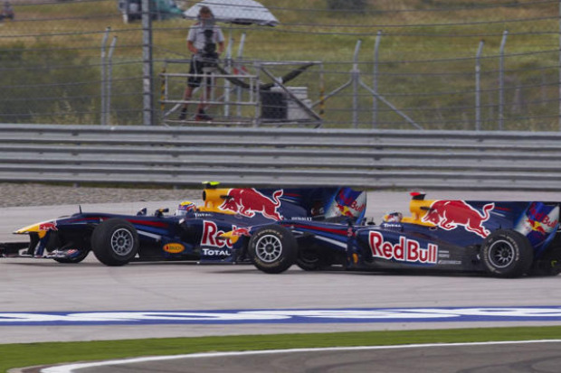 Foto zur News: Mark Webber: "Rivalität zwischen Nico und Lewis muss sein"