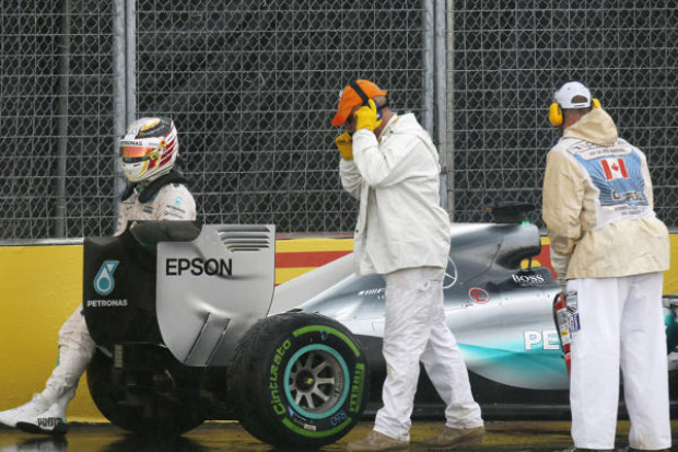 Foto zur News: Mercedes: Hamilton-Unfall ist schnell abgehakt