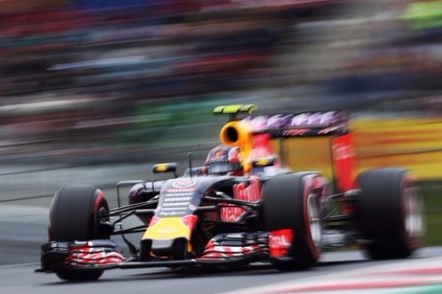 Foto zur News: Red Bull: Ricciardo scheidet schon in Q2 aus